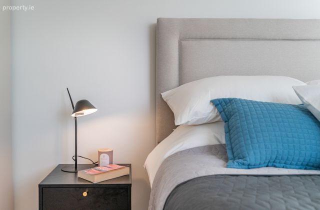 1 Bed, Grand Canal Place, Dublin 8 - Click to view photos