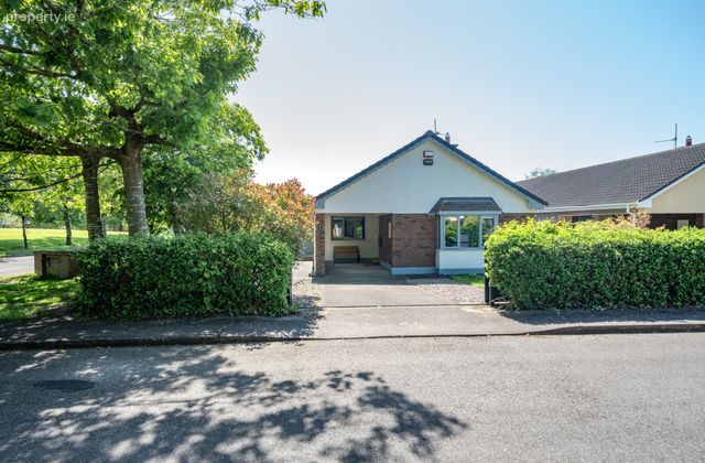 19 The Gardens, Gleann Na Ri, Tower, Co. Cork, Tower, Co. Cork - Click to view photos