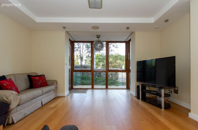 Apartment 7, Newpark, Newtownpark Avenue, Foxrock, Dublin 18 - Click to view photos