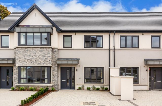 Lorrin Lodge, Lorrin Lodge, Rathnew, Co. Wicklow, Rathnew, Co. Wicklow - Click to view photos