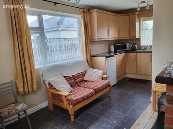 Castleport Apartment, Ballymacrah, Castlebar, Co. Mayo