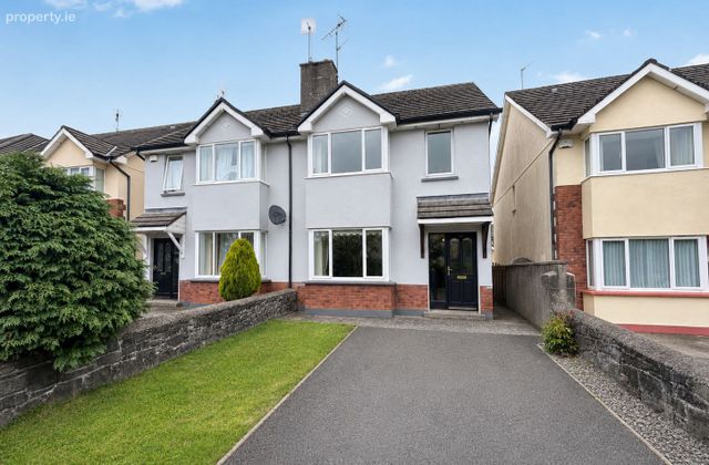 39 Palace Fields, Tuam, Co. Galway - Click to view photos