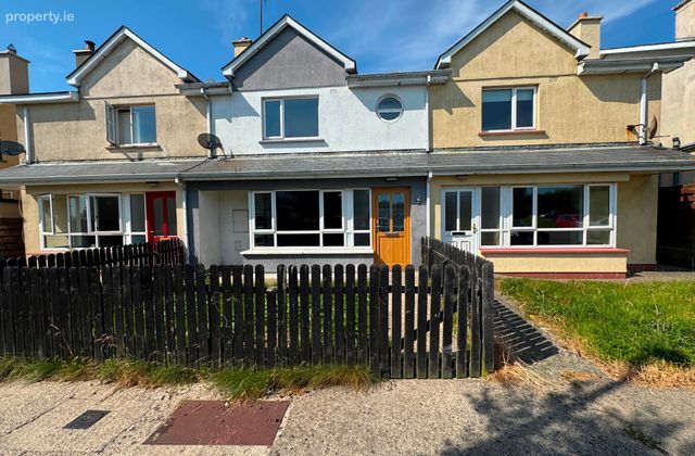 16 Fairgreen, Ballycullane, Co. Waterford, Gusserane, Co. Wexford - Click to view photos
