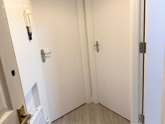 Apartment 28, Grafton Hall, Dublin 2 - Image 2