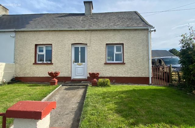 Shallee Lower, Nenagh, Co. Tipperary - Click to view photos