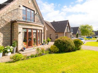 53 Renville Village, Oranmore, Rinville, Co. Galway - Image 4
