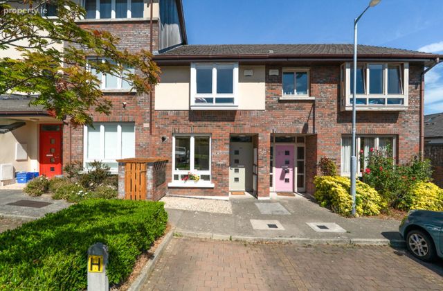 30 Belarmine Court, Belarmine, Stepaside, Dublin 18 - Click to view photos