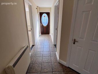 4 Cathedral Court, Clare Road, Ennis, Co. Clare - Image 2