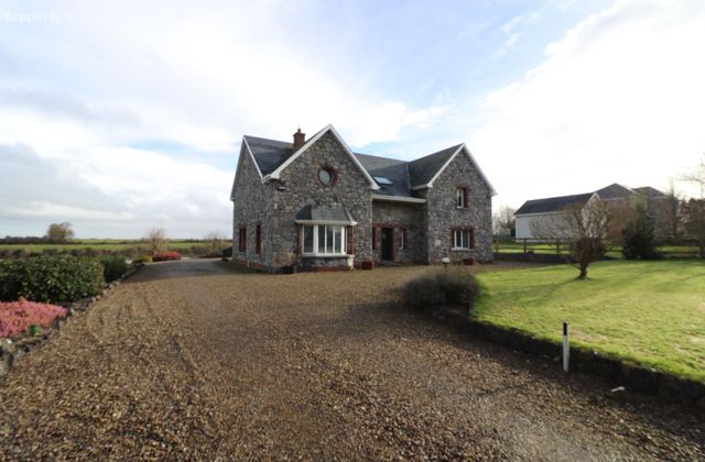 The Beeves, Toomdeely, Askeaton, Co. Limerick - Click to view photos