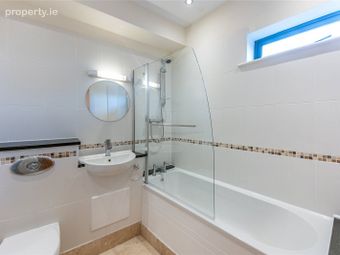 3 Bedroom Apartment, Johnstown Rd, Cabinteely, Dublin 18 - Image 4