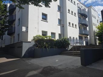 Apartment 32, Block B, South Terrace Court, Cork City Centre, Co. Cork - Image 2