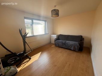 41 Castlecourt, Ballina, Co. Mayo, Ballina, Co. Mayo - Image 3