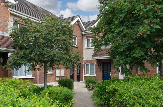 62 Charlestown Park, Dublin 11, Finglas, Dublin 11 - Click to view photos