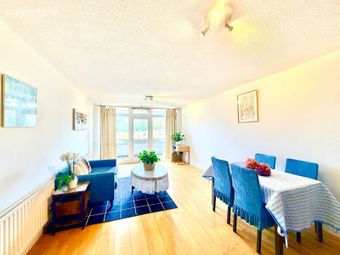 Apartment 19, Rowan Hall, Millbrook Court, Milltown, Dublin 6 - Image 2