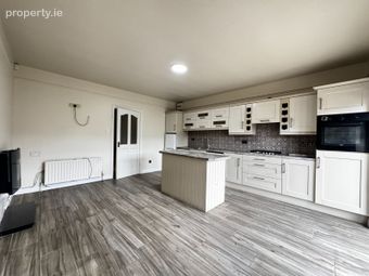12 O'hanlon Park, Dundalk, Dundalk, Co. Louth - Image 5