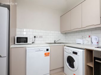 Flat 6, 55 Mountjoy Street, Phibsborough, Dublin 7 - Image 2