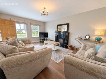 44 Hawthorn Hill, Newtowncunningham, Co. Donegal, Newtown Cunningham, Co. Donegal - Image 5