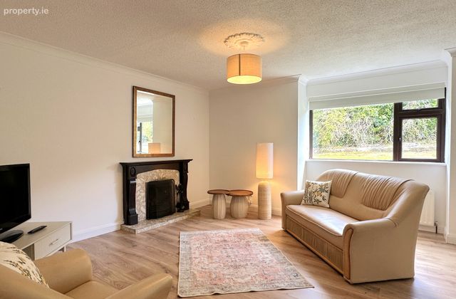11 Rockbarton Court, Salthill, Co. Galway, Salthill, Co. Galway - Click to view photos