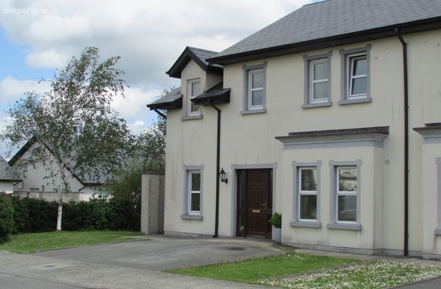 No 41 An Cuirt, Monard, Co. Tipperary - Click to view photos