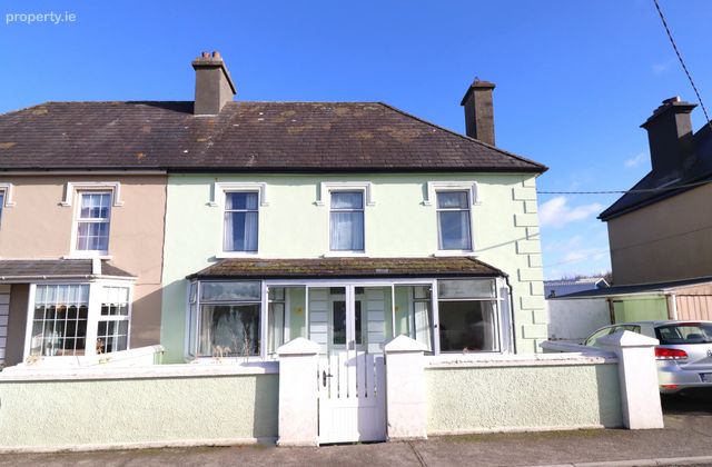 An Cuas, 2 Glencurragh Road, Skibbereen, Co. Cork - Click to view photos