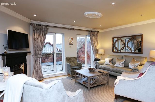 The Sweepstakes, Ballsbridge Park, Ballsbridge, Dublin 4 - Click to view photos