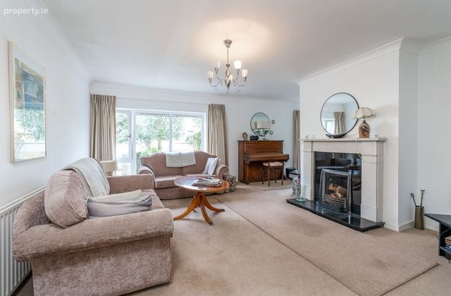 Mauresque, Sandycove Close, Sandycove, Co. Dublin - Click to view photos