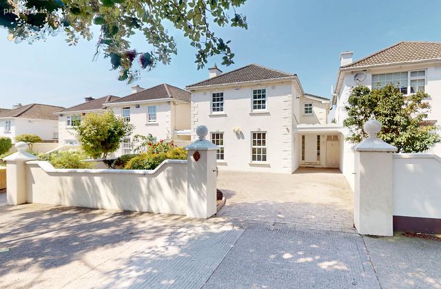 18 Seacourt, St Gabriels Road, Clontarf, Dublin 3, Co. Dublin, Clontarf, Dublin 3 - Click to view photos