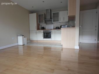 6 Hunters Hall, Hunters Place, Ballycullen, Dublin 24 - Image 4
