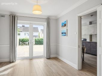 7 Glencairn Heath, The Gallops, Leopardstown, Dublin 18 - Image 5