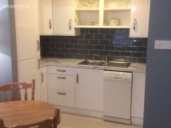 28, Arasain Na Mara, Grattan Road, H91n4v2, Salthill, Co. Galway - Image 3