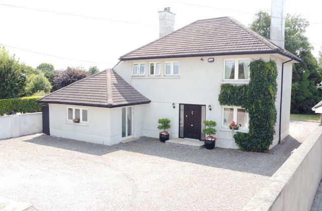Ard Na Gowan, Cork Road, Midleton, Co. Cork - Click to view photos