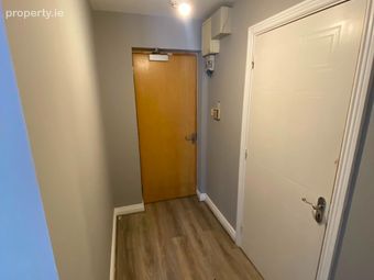 Apt 23, Block B, Thornfield Square, D22 E308, Clondalkin, Dublin 22 - Image 4