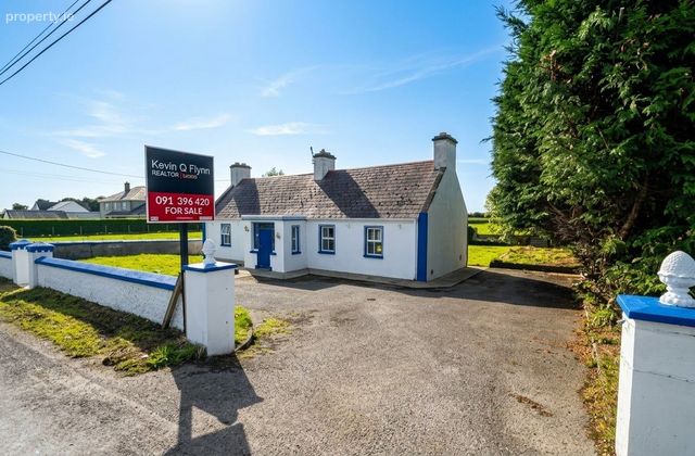 Olde School House, Attyrory, Creagh, Co. Roscommon - Click to view photos