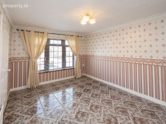 43 Saint Mark's Crescent, Clondalkin, Dublin 22 - Image 5