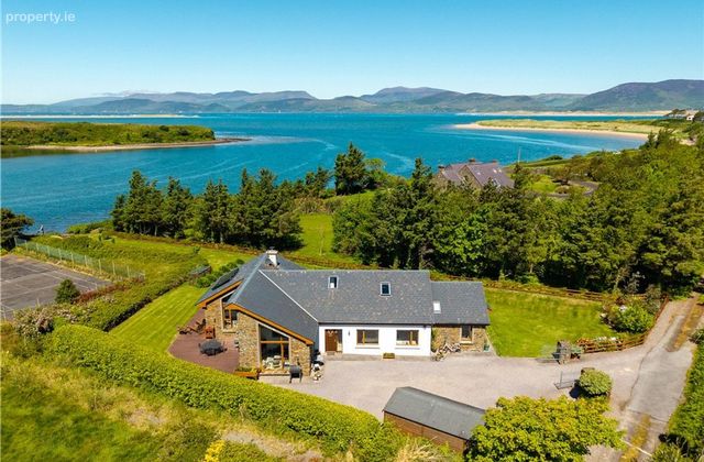Dooks, Glenbeigh, Co. Kerry - Click to view photos