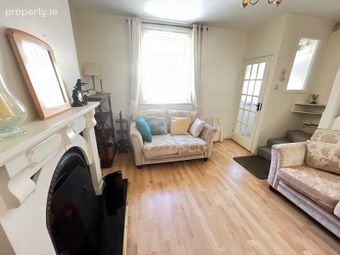 17 Cuchullain Terrace, Castletown Road, Dundalk, Co. Louth - Image 2
