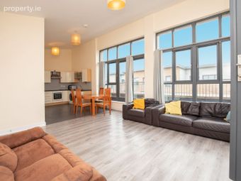 Apartment 10, 54 Main Street, Clongriffin, Dublin 13 - Image 3