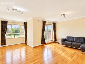 28 The Square, Innwood, Enfield, Co. Meath - Image 4