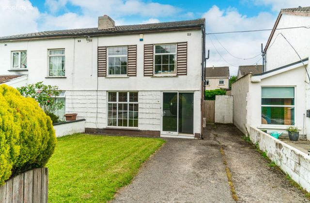 18 Dodsborough Road, Lucan, Co. Dublin - Click to view photos