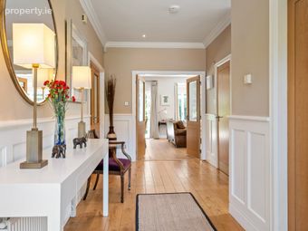 27 Cairnfort, Stepaside, Dublin 18, Stepaside, Dublin 18 - Image 2