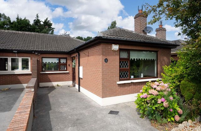 3 Castle Court, Whitehall Road, Churchtown, Dublin 14 - Click to view photos