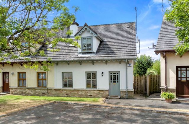 19 Sandycove Phase 2, Ballymoney, Ballymoney, Co. Wexford - Click to view photos