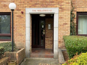 No 5, The Willows, Monkstown Valley, Co. Dublin, Monkstown, Co. Dublin - Image 2