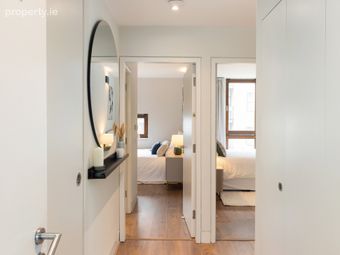 7 Block 3 Clarion Quay, Ifsc, Dublin 1, IFSC, Dublin 1 - Image 2