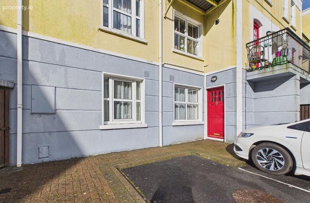 5 Harbour View, Scotch Quay, Waterford City, Co. Waterford, Waterford City Centre, Co. Waterford - Click to view photos