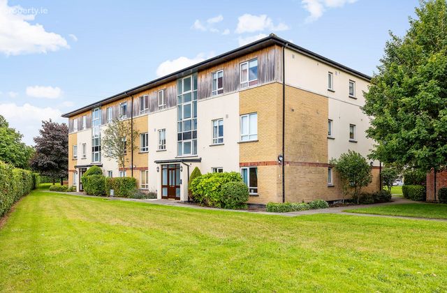 44 The Square, Hazelhatch Park, Celbridge, Co. Kildare, Celbridge, Co. Kildare - Click to view photos