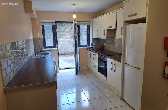 Larkfield House, Coldcut Road, Clondalkin, Dublin 22 - Click to view photos