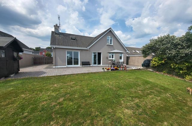 56 &Aacute;rd Na Greine, Kilnagurteen, Macroom, Co. Cork - Click to view photos