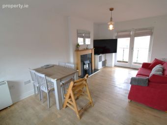 100c Fernleigh Drive, Castleknock, Dublin 15 - Image 2