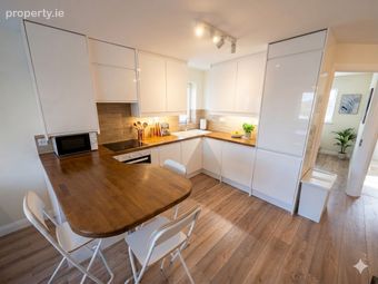 Apartment 1, Carlyle House, Howth, Dublin 13 - Image 4